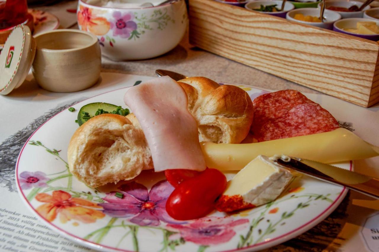 Bed and Breakfast Waldruhe - Bett, Fruehstueck & Ein Laecheln Bad Aussee Zewnętrze zdjęcie